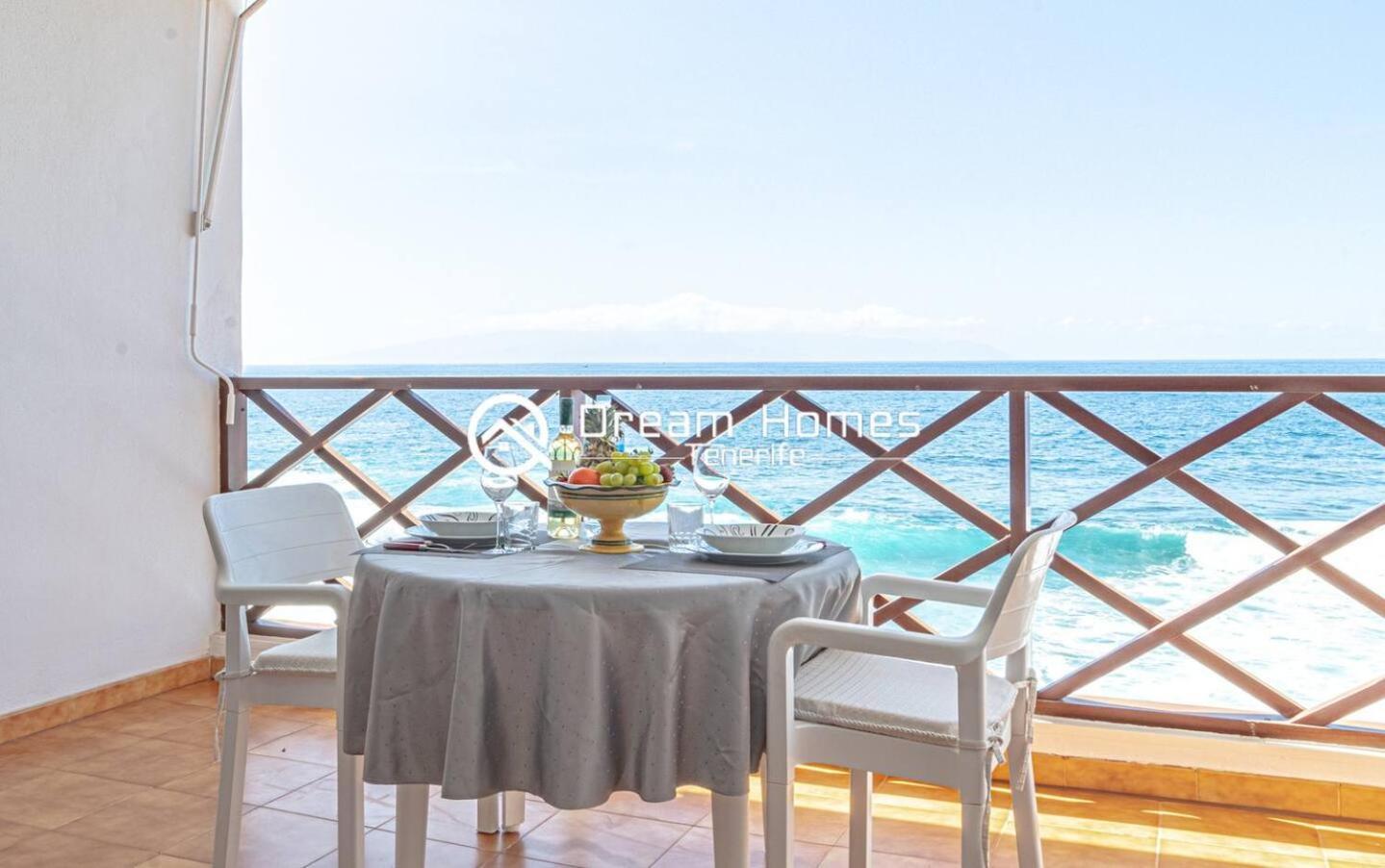 Oceanfront Neptuno Apt By Dream Homes Tenerife Puerto de Santiago  Dış mekan fotoğraf